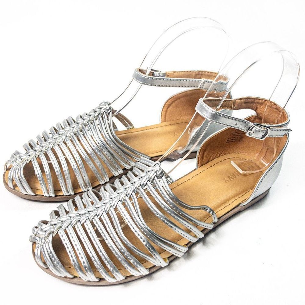 New Old Navy Silver Metallic Strappy Sandals Sz 3 (Girl’s)